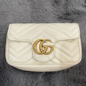 Gucci marmont super mini should bag